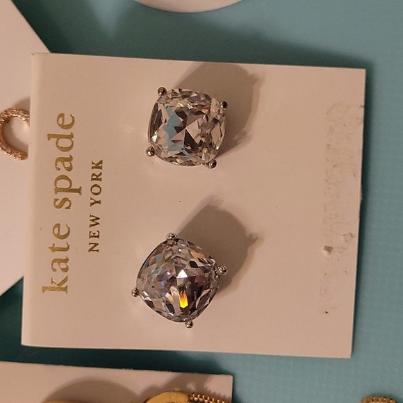 Kate Spade ♠️ 4 beautiful sets of earrings!!! - Picture 4 of 5